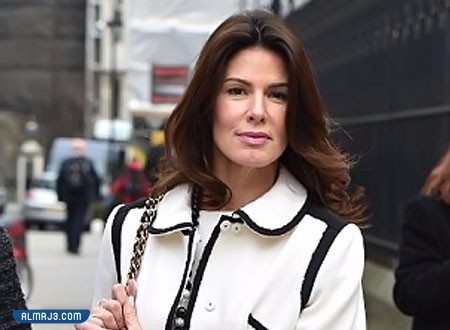 كريستينا إسترداد السيرة الذاتية