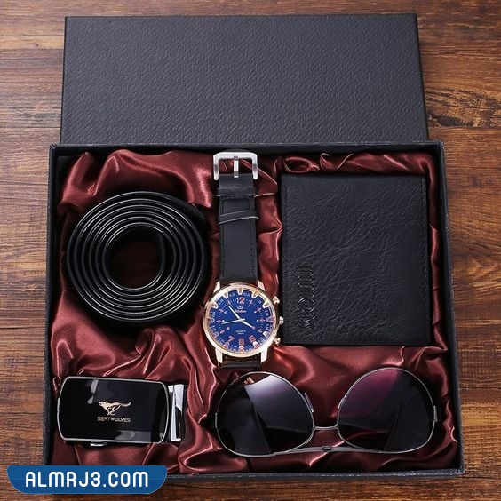 هدايا عيد المعلم 2022