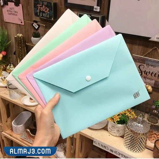 هدايا يوم المعلم انستقرام