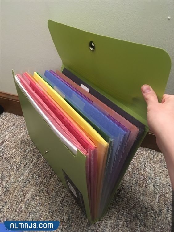 هدايا يوم المعلم انستقرام