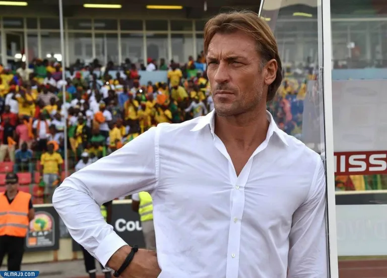 من هو مدرب المنتخب السعودي ويكيبيديا