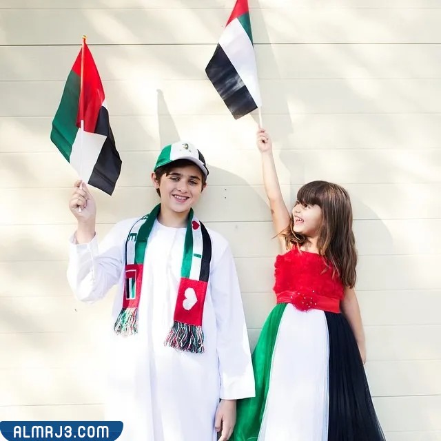 أفكار إطلالات أنيقة ليوم العلم الإماراتي