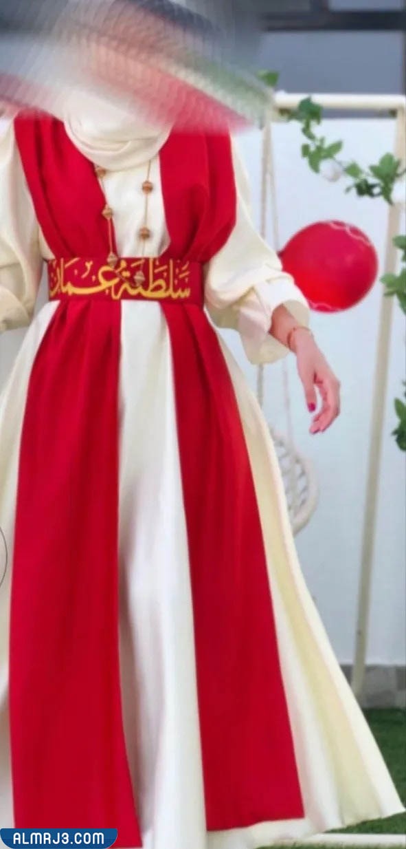 فساتين العيد الوطني العماني