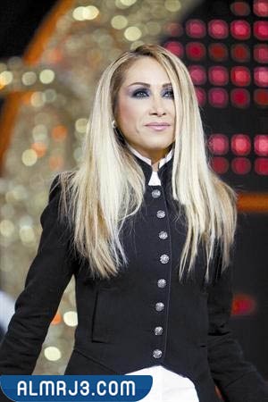 كارول صقر السيرة الذاتية