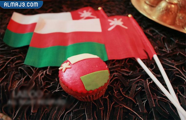 كب كيك العيد الوطني العماني