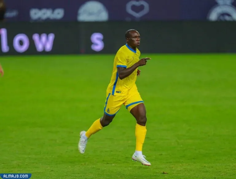 من هو ابو بكر لاعب النصر ويكيبيديا