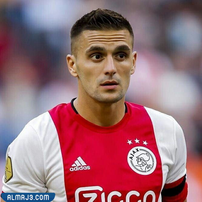 من هو كابتن منتخب صربيا الحالي كأس العالم 2022