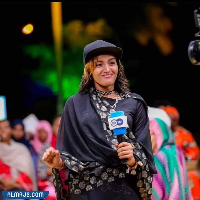 من هي الرابر رنا بدر الدين