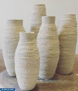 تأمل نموذج الآنية الخزفية التي شكلت بطريقة الحبال اختار لأي عصر تنتمي