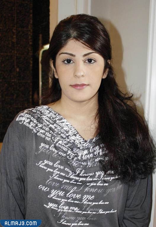 زارا البلوشي قبل وبعد التجميل