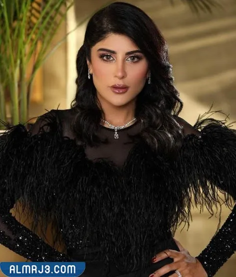 زارا البلوشي قبل وبعد التجميل