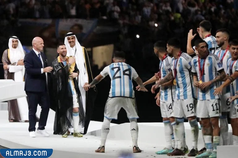 سعر العباءة التي ارتداها ميسي في نهائي كأس العالم بقطر