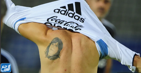 ما هو الوشم الموجود على جسد ميسي