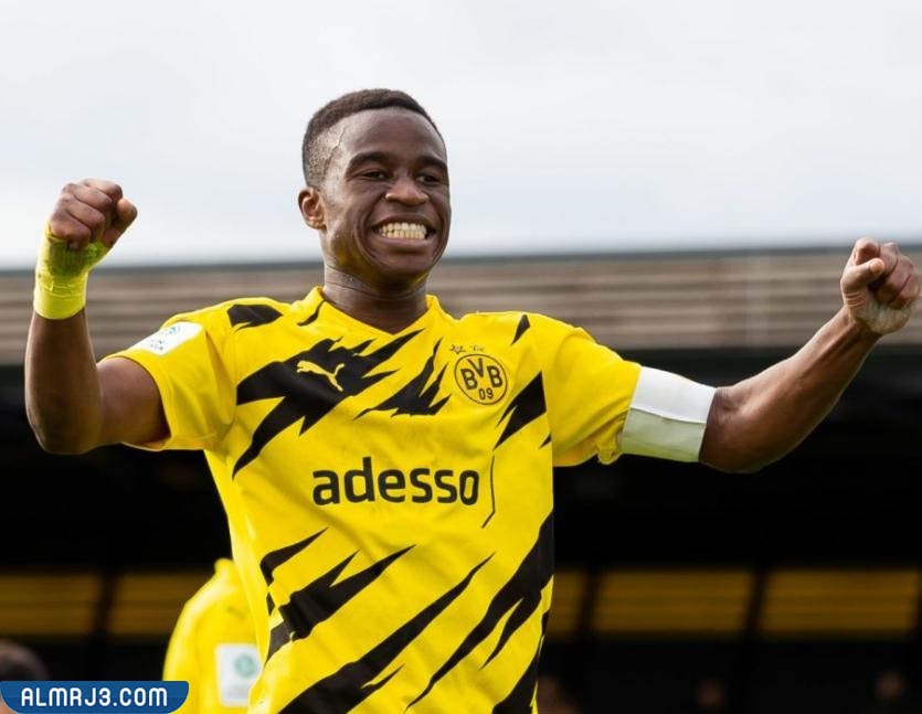 من يوسفا موكوكو يالسيرة الذاتية