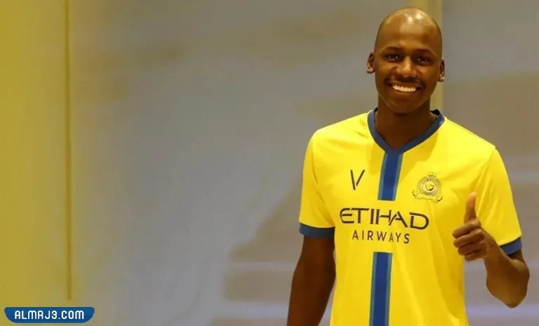 من هو عبد الله مادو السيرة الذاتية