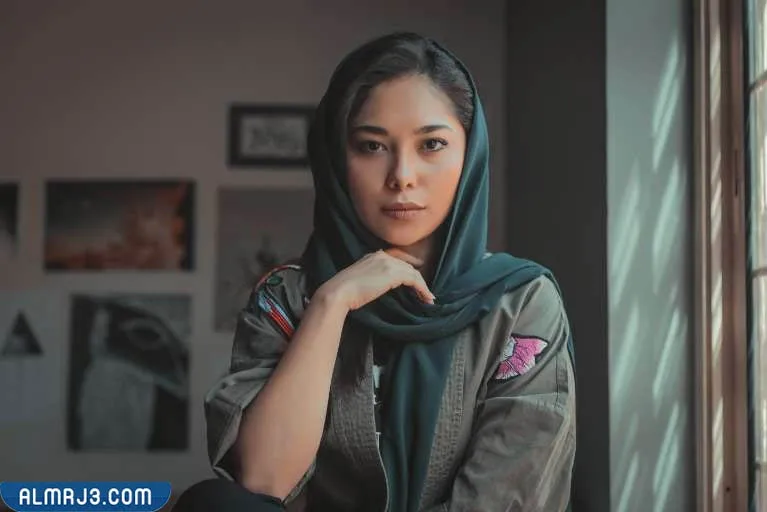 من هي سارة طيبة السيرة الذاتية