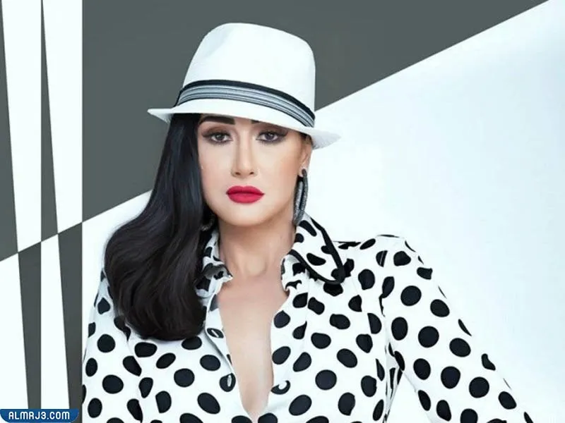 من هي غادة عبد الرازق ويكيبيديا