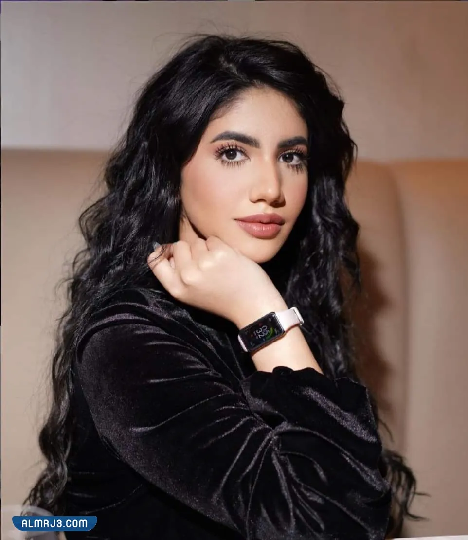 من هي نور ستارز السيرة الذاتية