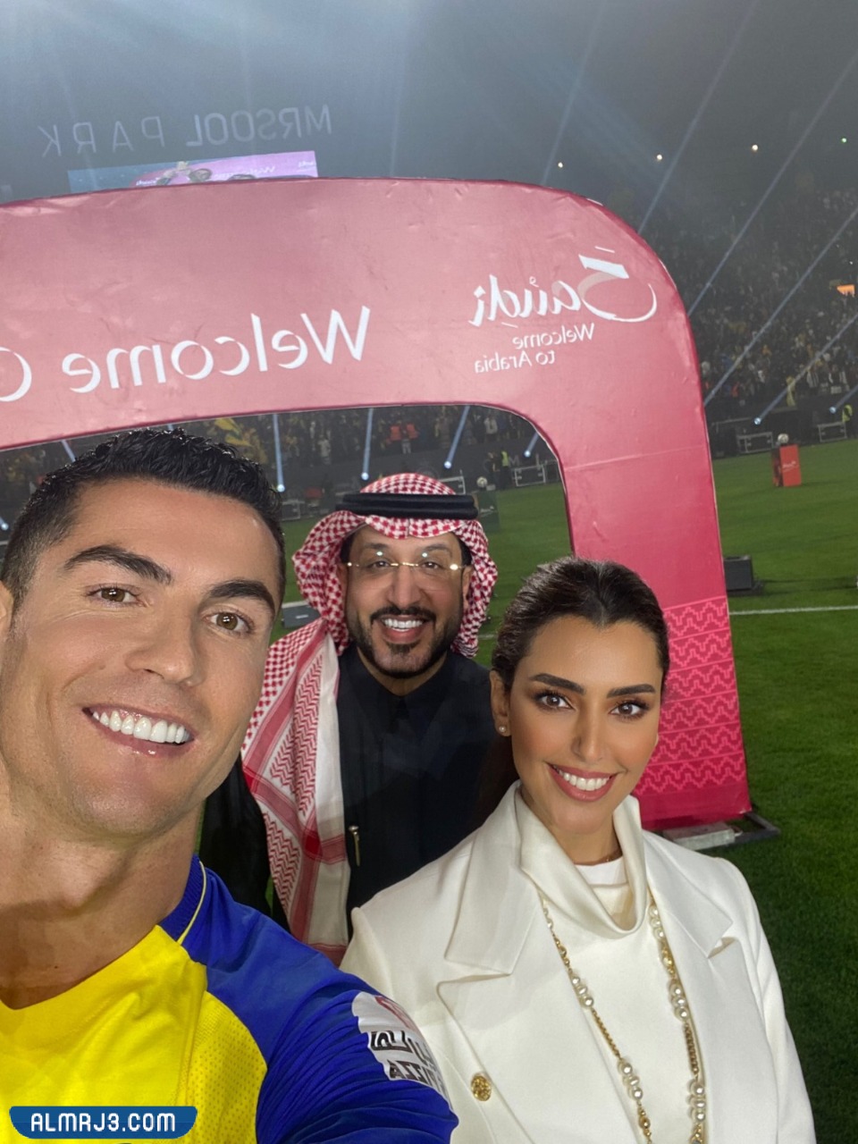 فاطمة فهد السيرة الذاتية