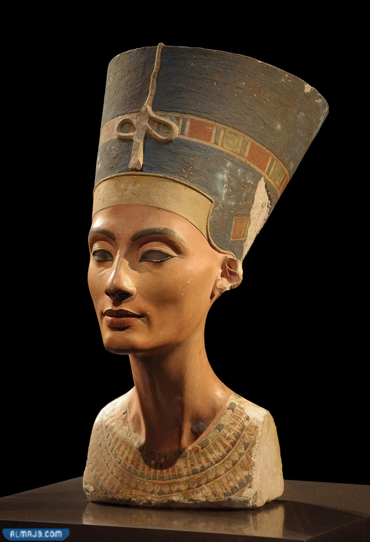 من هي الملكة نفرتيتي ويكيبيديا