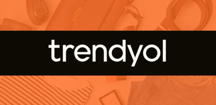 ملابس نسائية وملابس للحوامل: أحدث صيحات الموضة لخلق إطلالة متجددة