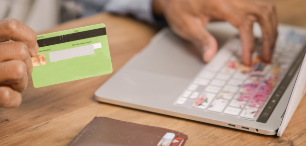 اقتصاد الفصل: لماذا يتجه المستهلكون إلى باقات رقمية أصغر وأكثر مرونة